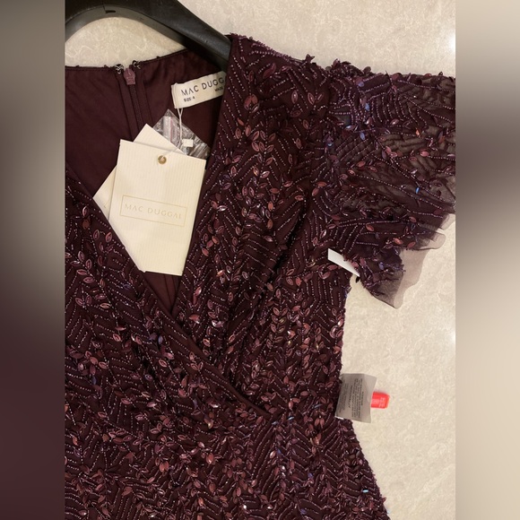 NWT Mac Duggal Beaded Leaves Butterfly Sleeve Gown Size 4 -$698.00 - Picture 9 of 13